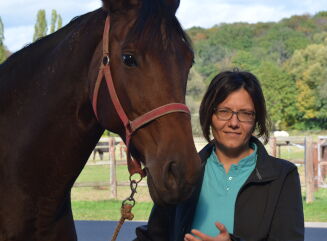 Dr. Colette Elmas mit Pferd