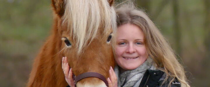 Katharina Scheffels mit einem Pony